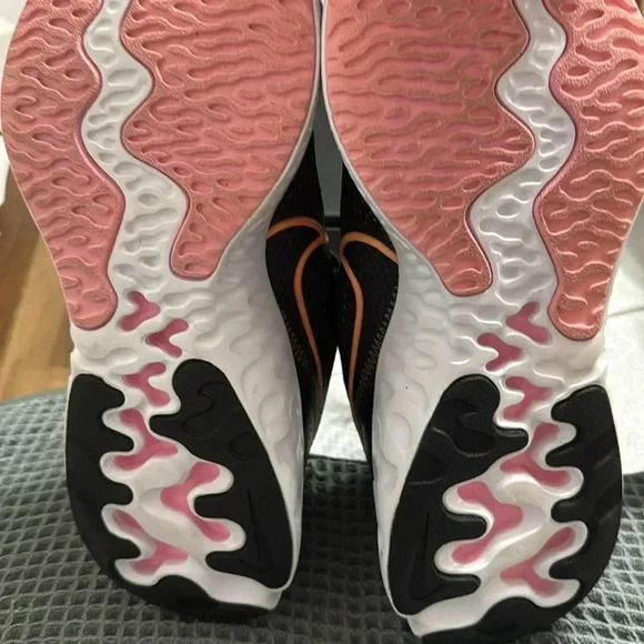 Nike Renew Run Pink Orange Black Running Shoes Women's (Size: 7.5) - Picture 5 of 5